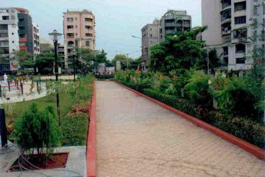 Veer Savarkar Udyan, L.T.Road